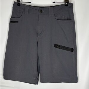 Lululemon athletica Gray Men's Shorts, 34